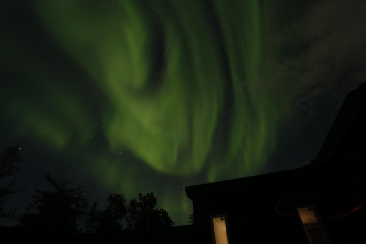 好丘。Hacho House Bed and Breakfast Yellowknife Buitenkant foto