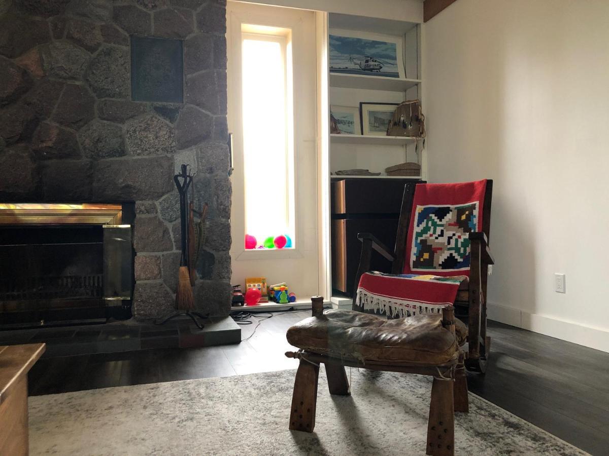 好丘。Hacho House Bed and Breakfast Yellowknife Buitenkant foto